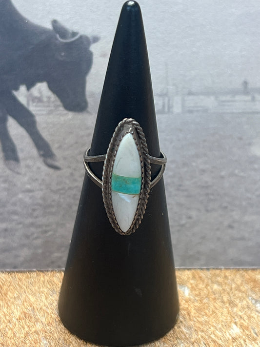 Vintage Zuni Turquoise & Mother of Pearl Ring size 6.5