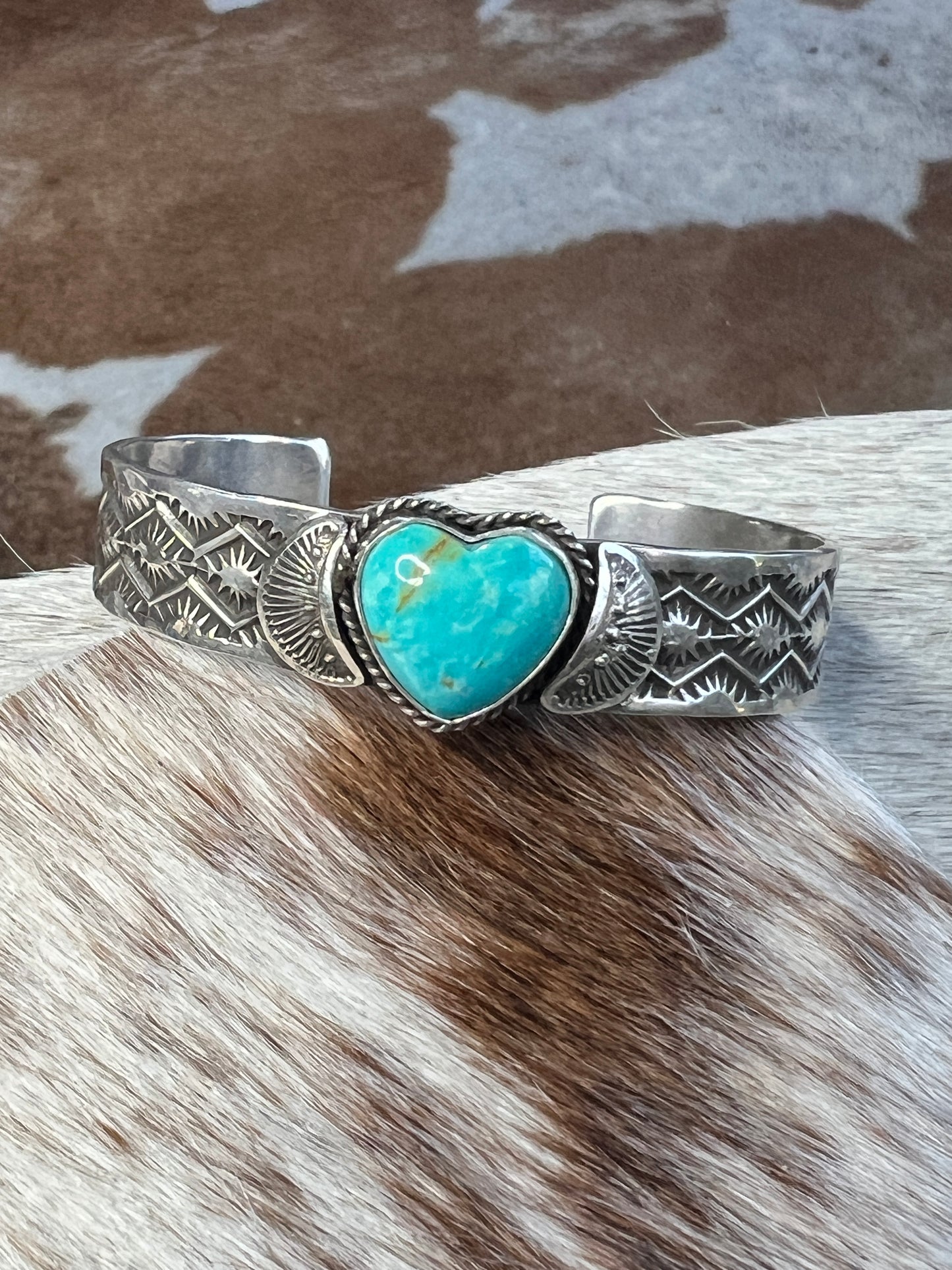 Native Made Sunshine Reeves Kingman Cuff