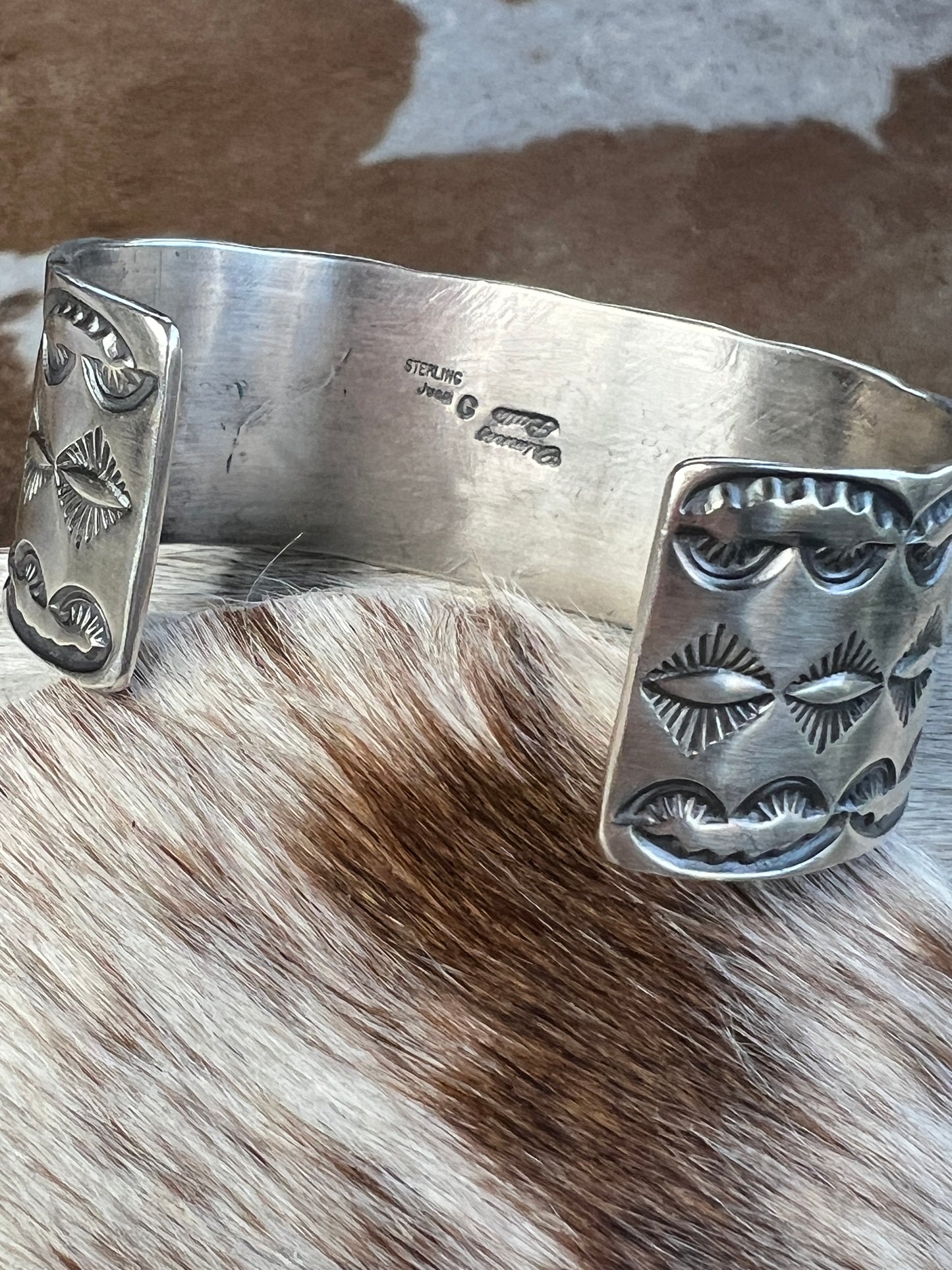One of my Favorites!! Chimney Butte 5 Stone Turquoise GORGEOUS Cuff!!