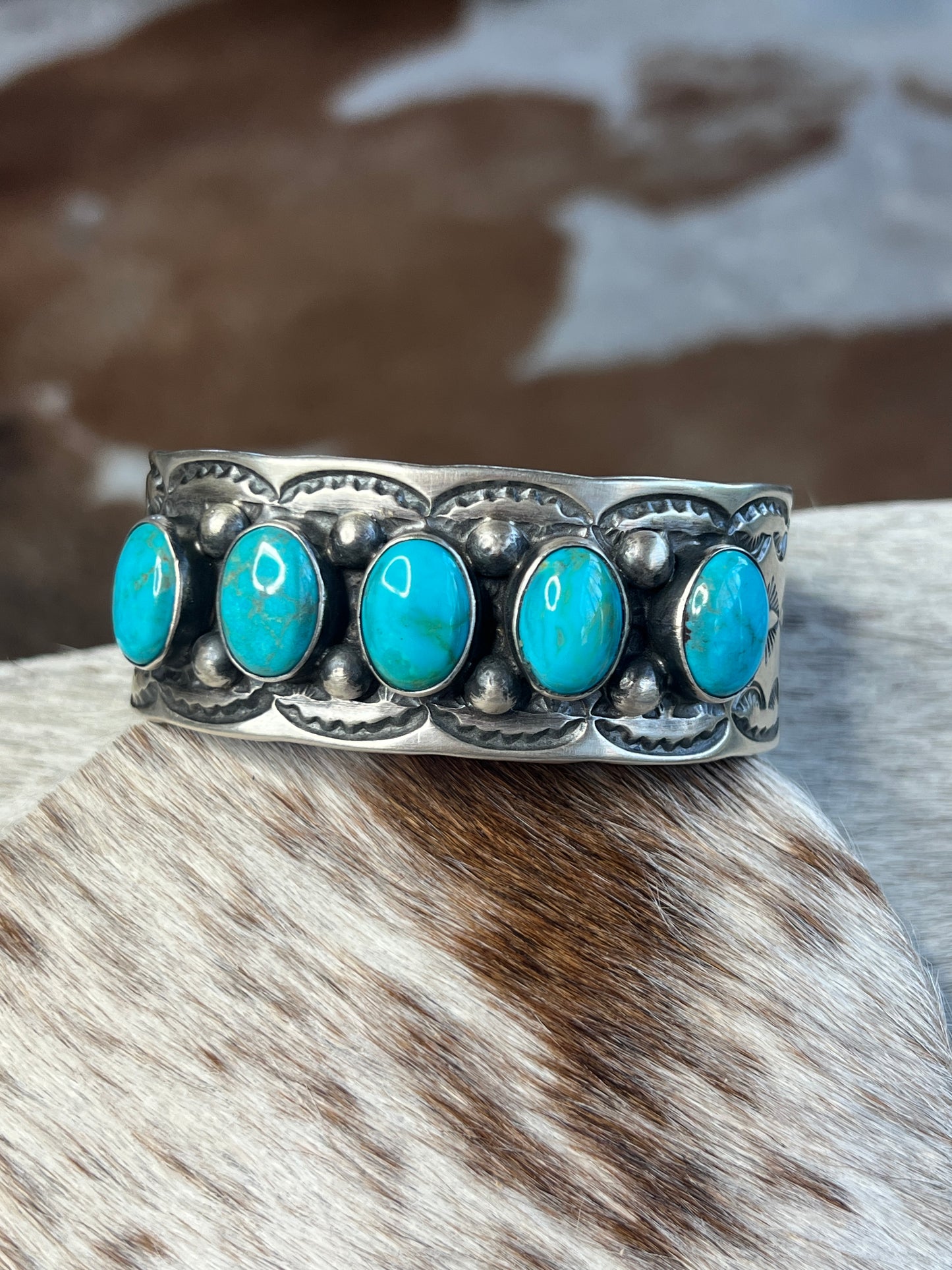 One of my Favorites!! Chimney Butte 5 Stone Turquoise GORGEOUS Cuff!!