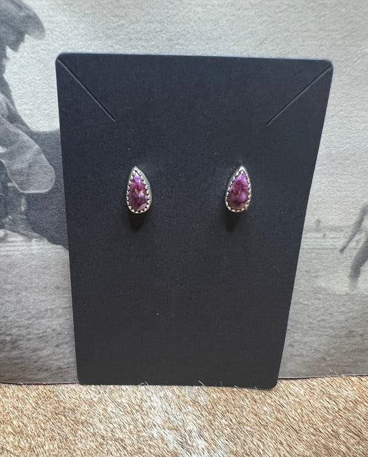 Purple Spiny Oyster Navajo Studs