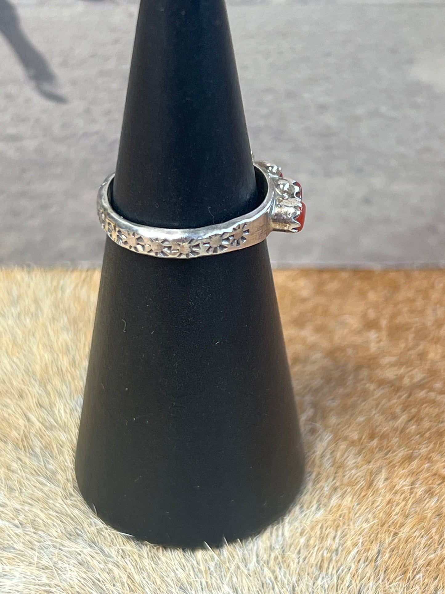 Zuni Snake Eye Coral Cluster Ring Size 7.5 Sterling Silver