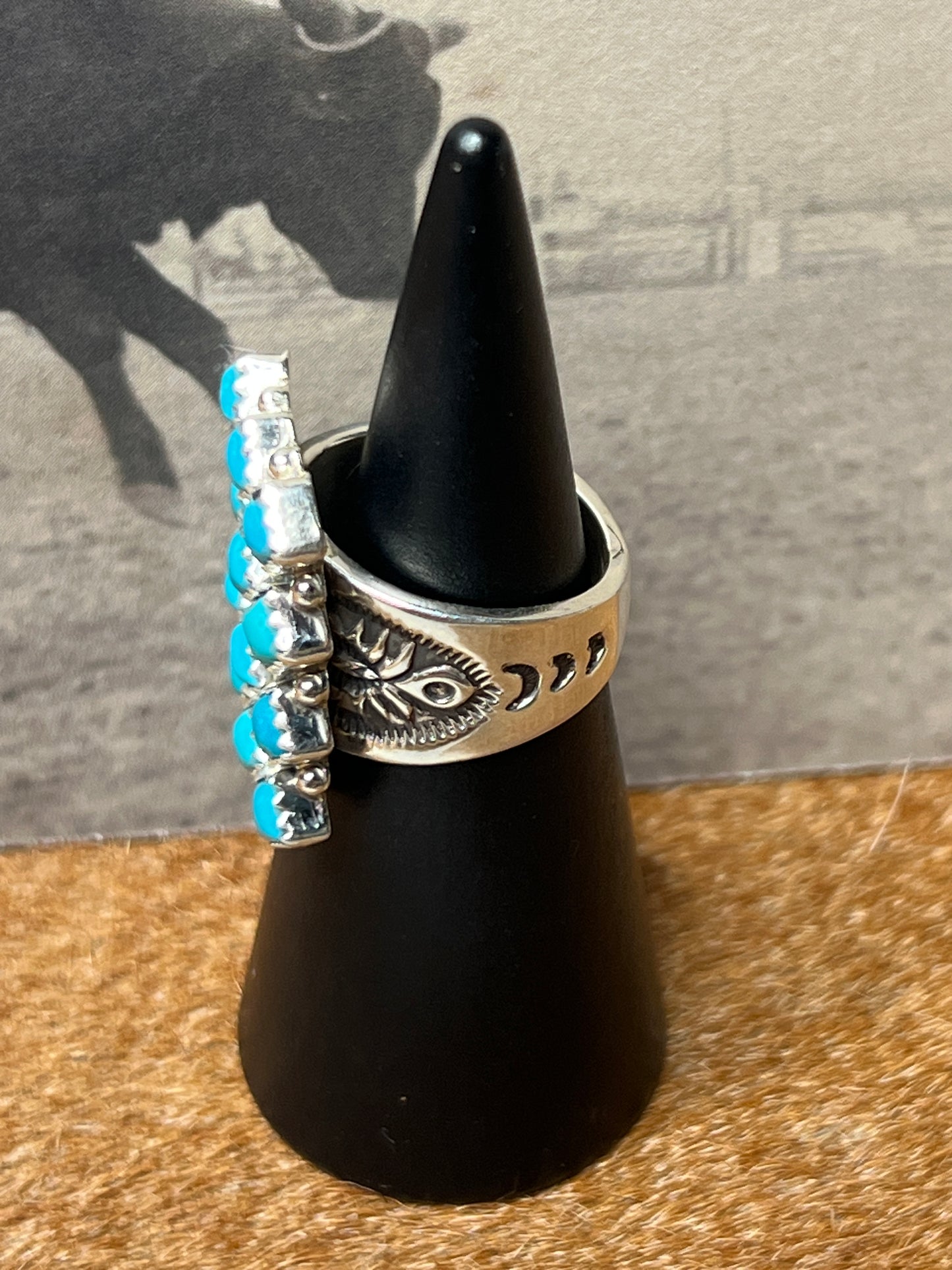 Native American 12 Kingman Turquoise Stones Ring size 7